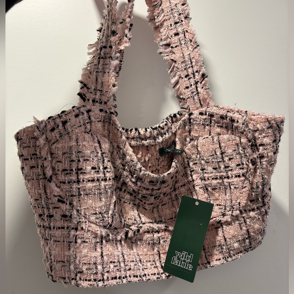Wild Fable Blush Tweed Crop